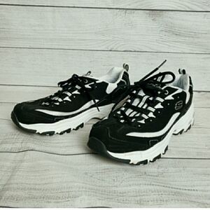 Sketchers D'Lites Black White Women's‎ 11 Wide Fit Air Cooled Memory Foam